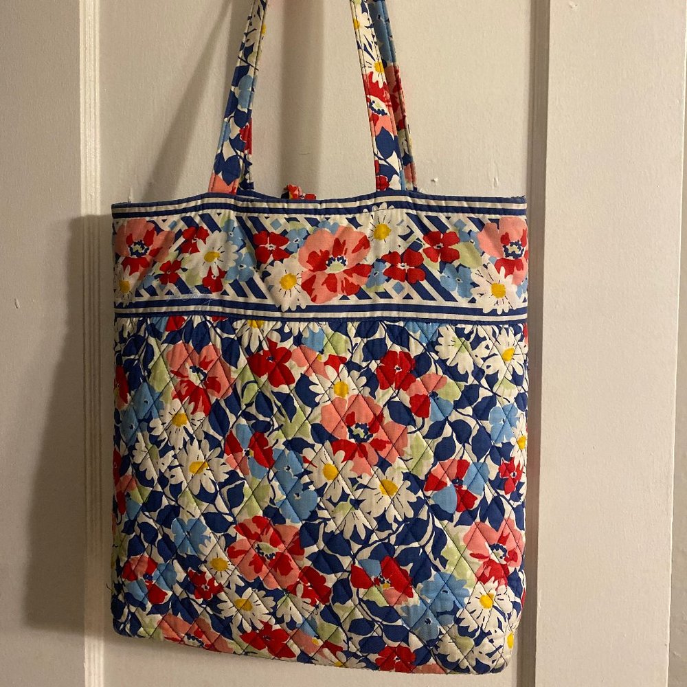 Vera Bradley Floral Tote Like-New